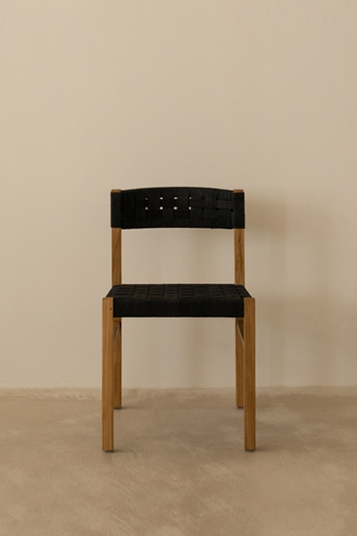 Cora side chair (Black)